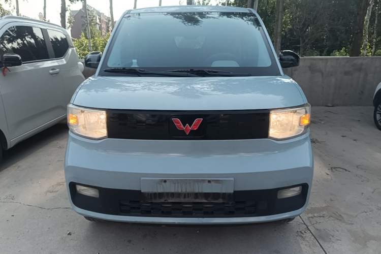 Used Wuling Hongguang MINIEV 2020 Freedom Version Lithium Iron Phosphate Front