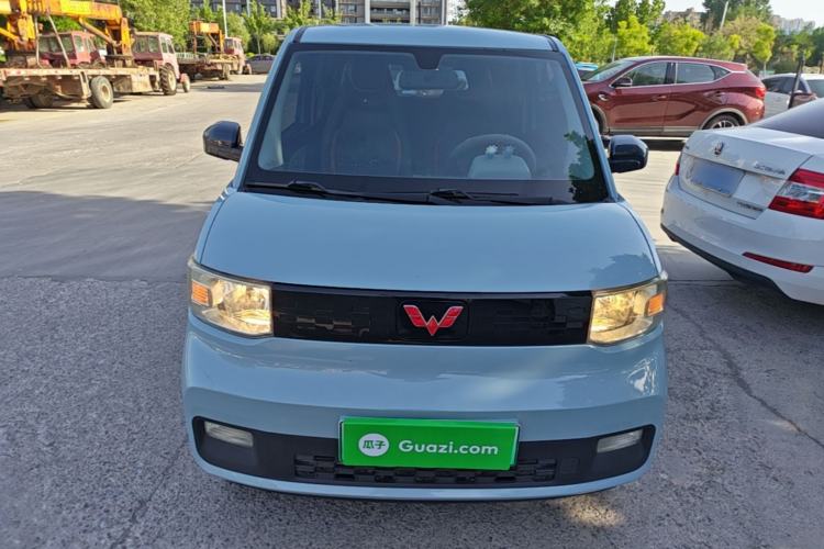 Used Wuling Hongguang MINIEV 2020 Freedom Version Lithium Iron Phosphate Front