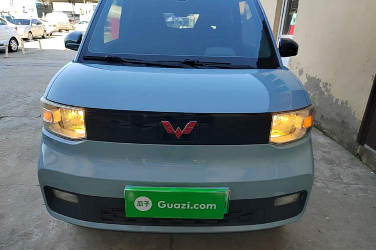 Used Wuling Hongguang MINIEV 2020 Zizai Version Lithium-NMC Front