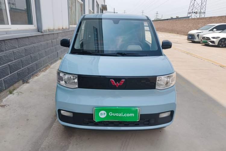 Used Wuling Hongguang MINIEV 2020 Freedom Version Lithium Iron Phosphate Front