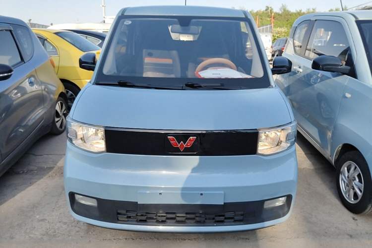 Used Wuling Hongguang MINIEV 2020 Zizai Version Lithium-NMC Front
