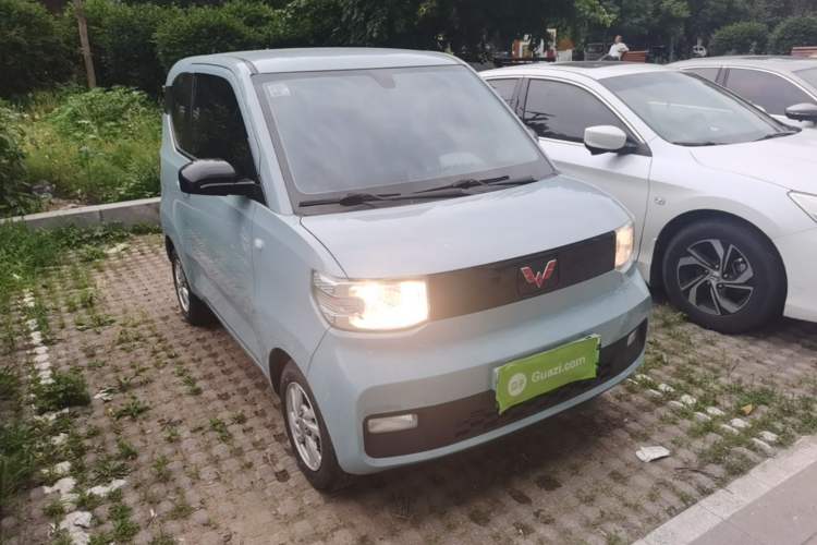 Used Wuling Hongguang MINIEV 2020 Enjoyment Model Lithium Iron Phosphate Front Right 45 Deg