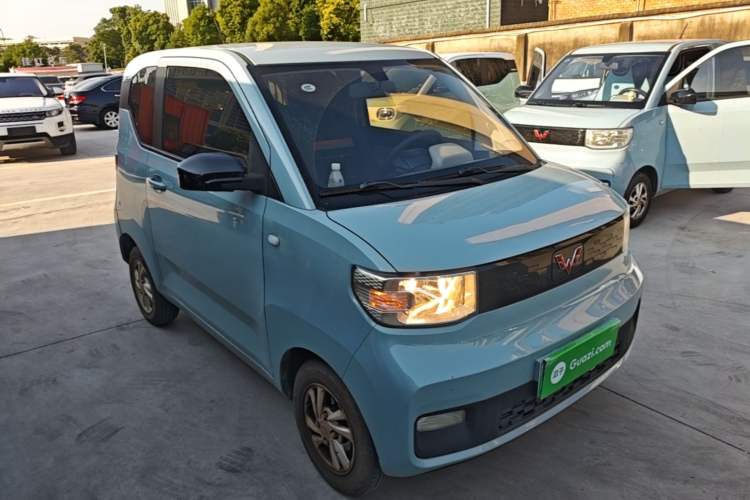Used Wuling Hongguang MINIEV 2020 Freedom Version Lithium Iron Phosphate Front Right 45 Deg