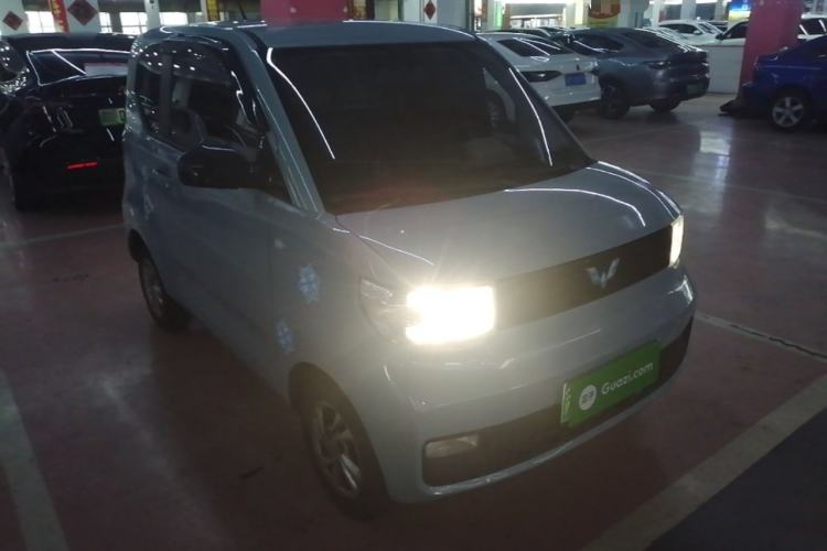 Used Wuling Hongguang MINIEV 2020 Freedom Version Lithium Iron Phosphate Front Right 45 Deg
