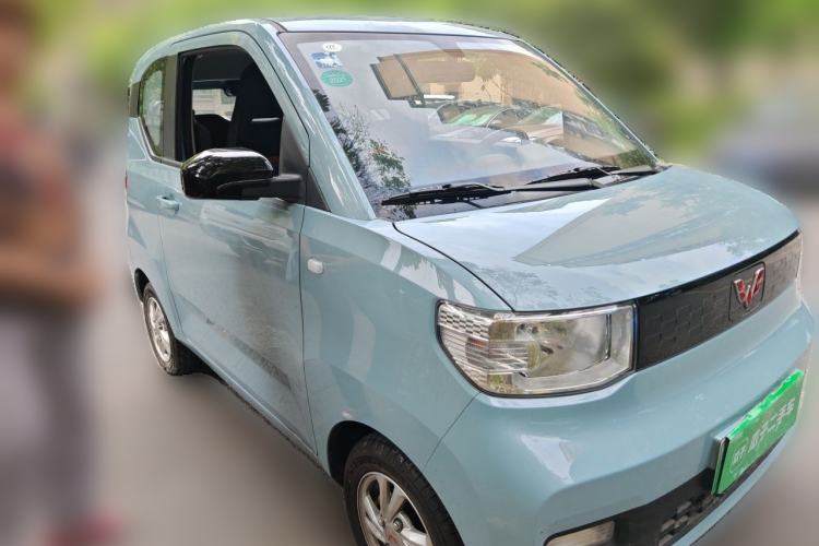 Used Wuling Hongguang MINIEV 2020 Enjoyment Model Lithium Iron Phosphate Front Right 45 Deg