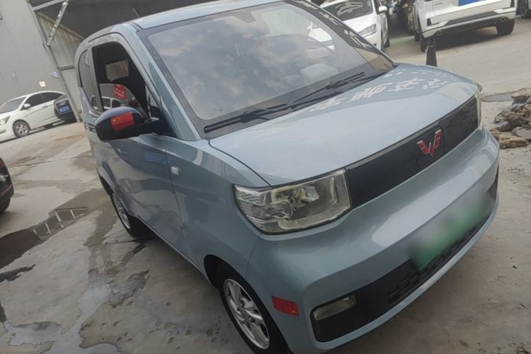 Used Wuling Hongguang MINIEV 2020 Enjoyment Model Lithium Iron Phosphate Front Right 45 Deg