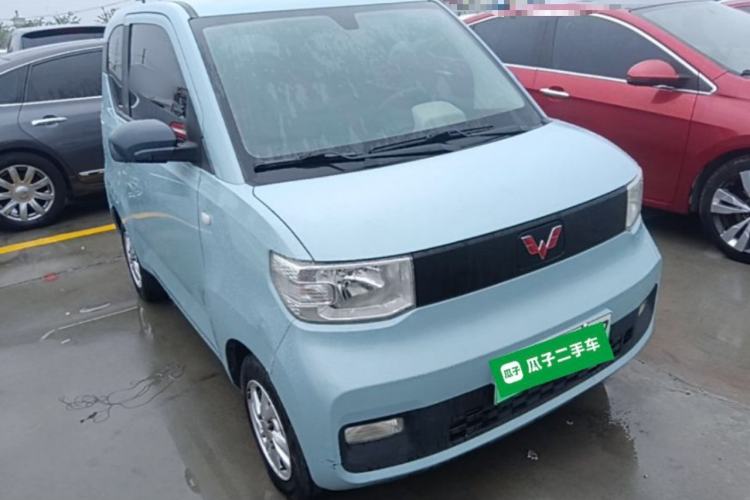 Used Wuling Hongguang MINIEV 2020 Enjoyment Model Lithium Iron Phosphate Front Right 45 Deg