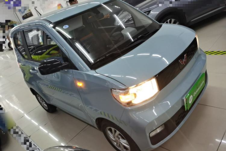 Used Wuling Hongguang MINIEV 2020 Freedom Version Lithium Iron Phosphate Front Right 45 Deg