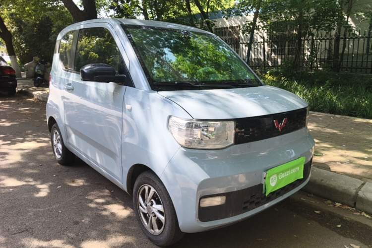 Used Wuling Hongguang MINIEV 2020 Enjoyment Model Lithium Iron Phosphate Front Right 45 Deg