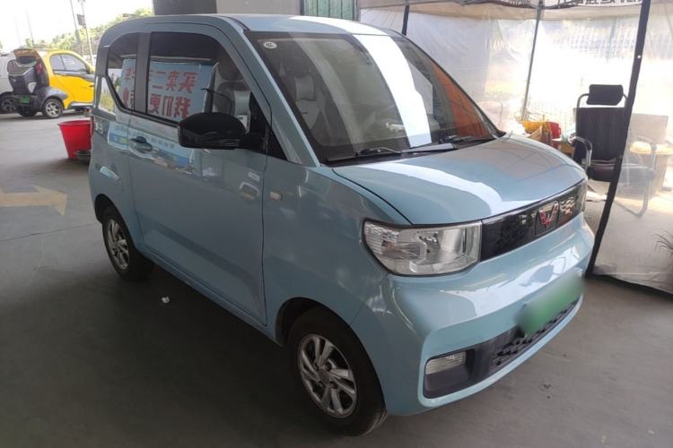 Used Wuling Hongguang MINIEV 2020 Freedom Version Lithium Iron Phosphate Front Right 45 Deg