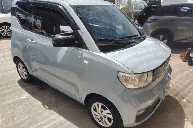 Used Wuling Hongguang MINIEV 2020 Enjoy Edition Lithium-Ion Battery Front Right 45 Deg