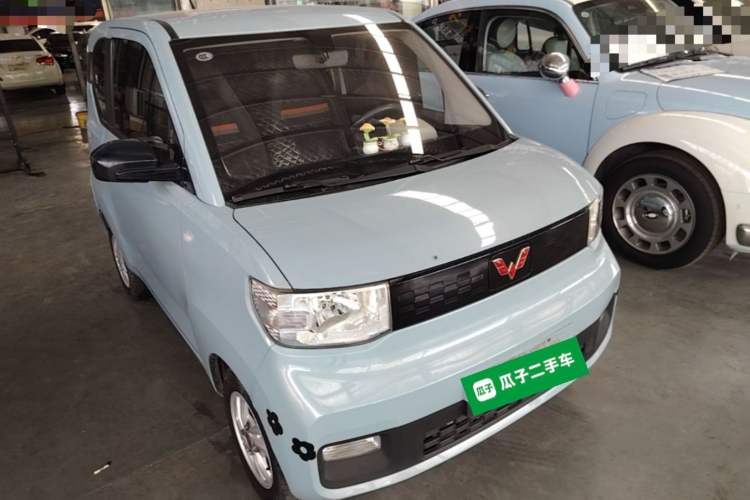 Used Wuling Hongguang MINIEV 2020 Freedom Version Lithium Iron Phosphate Front Right 45 Deg
