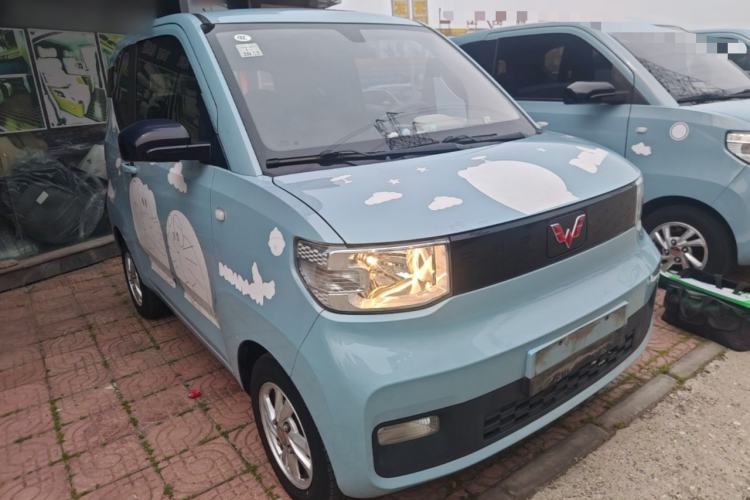 Used Wuling Hongguang MINIEV 2020 Enjoyment Model Lithium Iron Phosphate Front Right 45 Deg