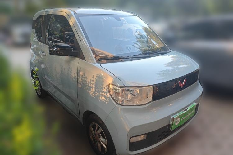 Used Wuling Hongguang MINIEV 2020 Enjoyment Model Lithium Iron Phosphate Front Right 45 Deg