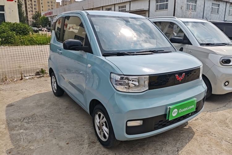 Used Wuling Hongguang MINIEV 2020 Freedom Version Lithium Iron Phosphate Front Right 45 Deg