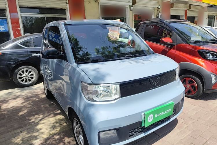 Used Wuling Hongguang MINIEV 2020 Enjoyment Model Lithium Iron Phosphate Front Right 45 Deg