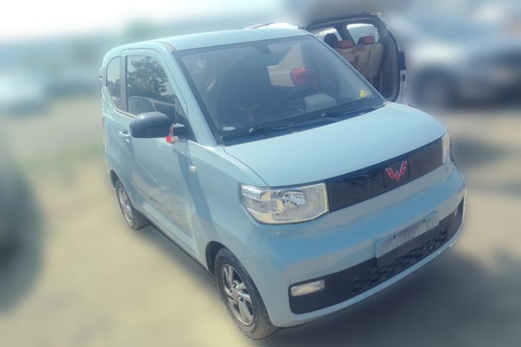 Used Wuling Hongguang MINIEV 2020 Freedom Version Lithium Iron Phosphate Front Right 45 Deg