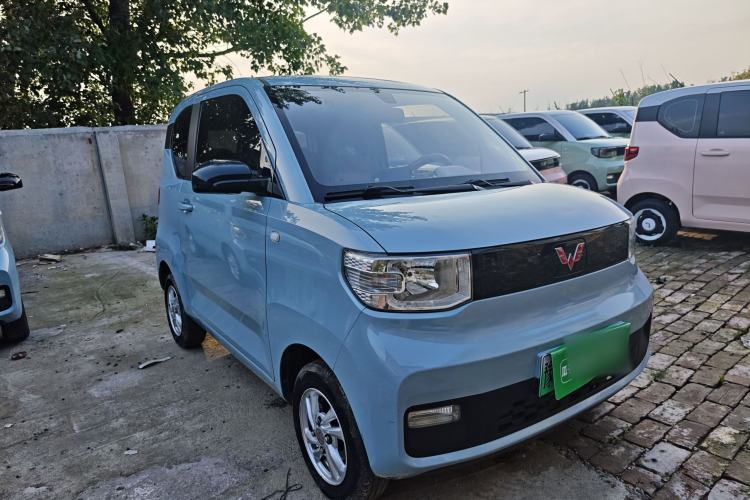 Used Wuling Hongguang MINIEV 2020 Freedom Version Lithium Iron Phosphate Front Right 45 Deg