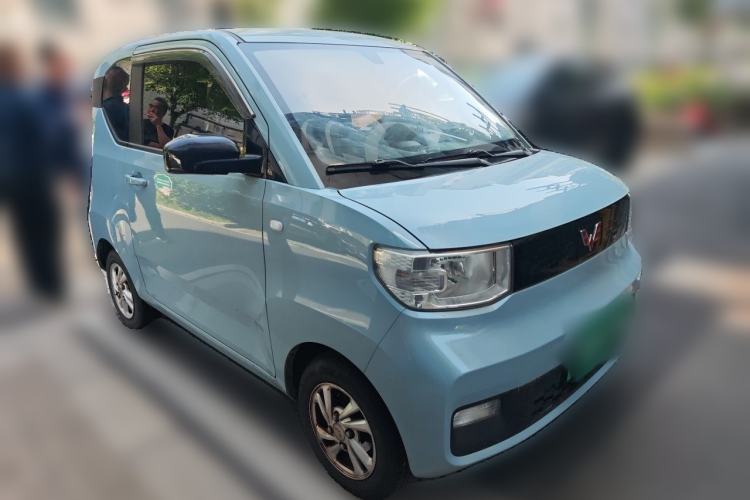 Used Wuling Hongguang MINIEV 2020 Enjoyment Model Lithium Iron Phosphate Front Right 45 Deg