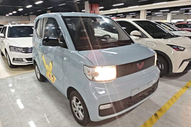Used Wuling Hongguang MINIEV 2020 Enjoyment Model Lithium Iron Phosphate Front Right 45 Deg