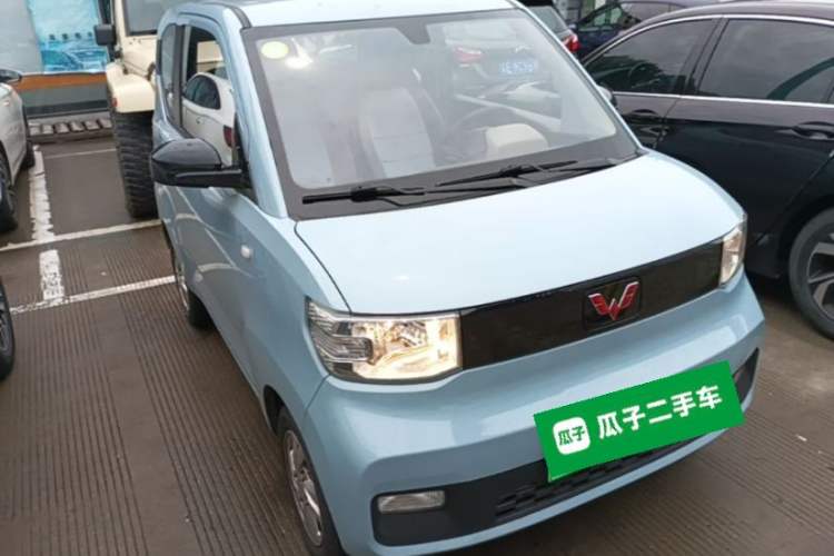 Used Wuling Hongguang MINIEV 2020 Freedom Version Lithium Iron Phosphate Front Right 45 Deg
