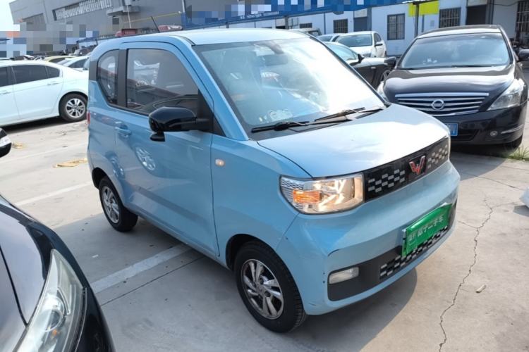 Used Wuling Hongguang MINIEV 2020 Freedom Version Lithium Iron Phosphate Front Right 45 Deg