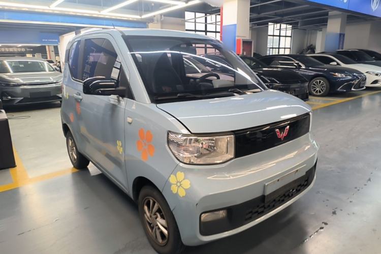 Used Wuling Hongguang MINIEV 2020 Freedom Version Lithium Iron Phosphate Front Right 45 Deg