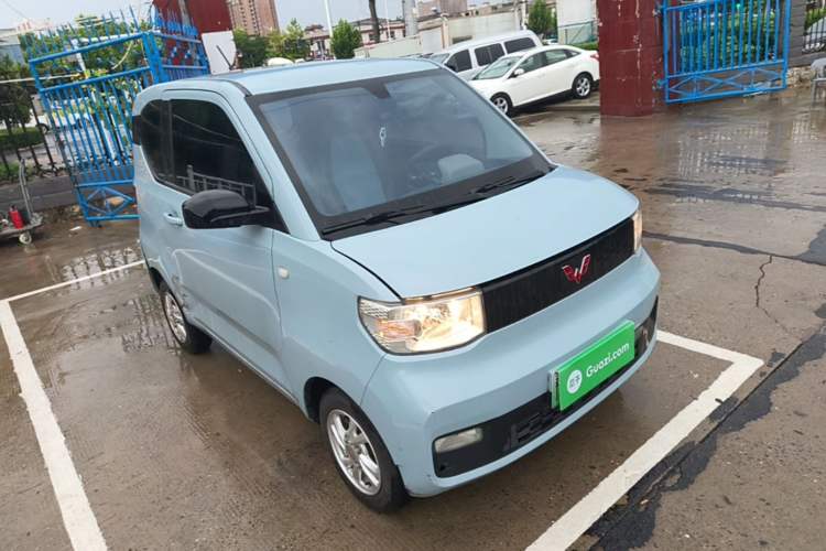 Used Wuling Hongguang MINIEV 2020 Enjoyment Model Lithium Iron Phosphate Front Right 45 Deg