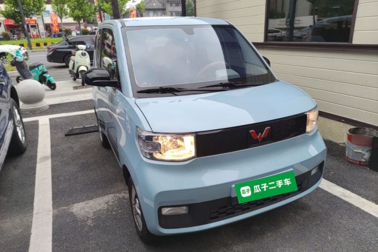 Used Wuling Hongguang MINIEV 2020 Freedom Version Lithium Iron Phosphate Front Right 45 Deg