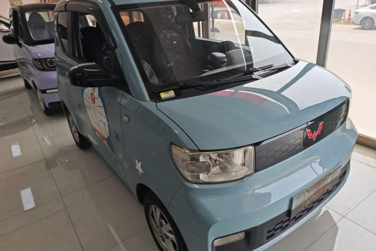 Used Wuling Hongguang MINIEV 2020 Freedom Version Lithium Iron Phosphate Front Right 45 Deg