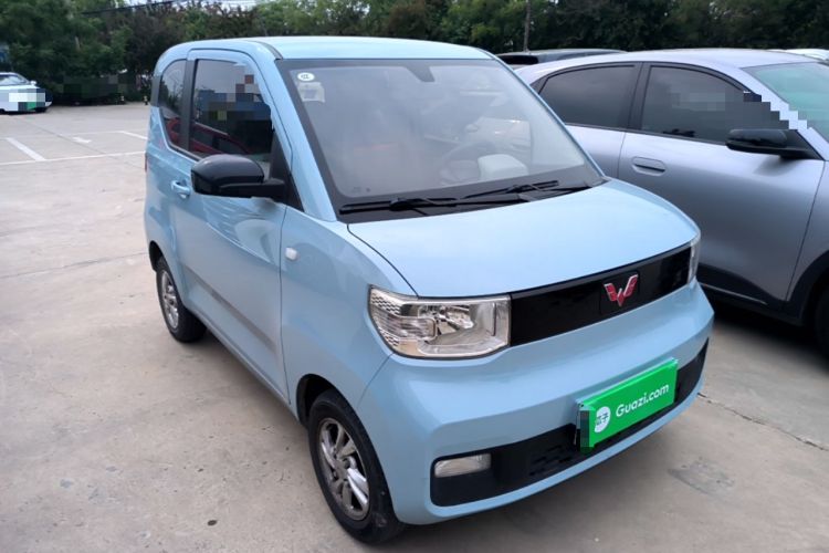 Used Wuling Hongguang MINIEV 2020 Freedom Version Lithium Iron Phosphate Front Right 45 Deg