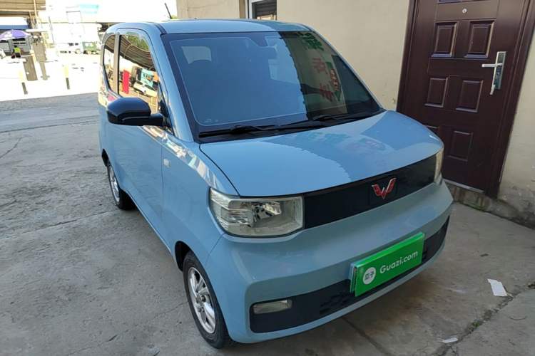 Used Wuling Hongguang MINIEV 2020 Zizai Version Lithium-NMC Front Right 45 Deg