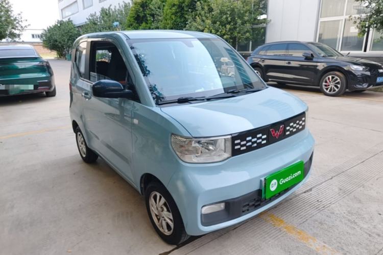 Used Wuling Hongguang MINIEV 2020 Freedom Version Lithium Iron Phosphate Front Right 45 Deg