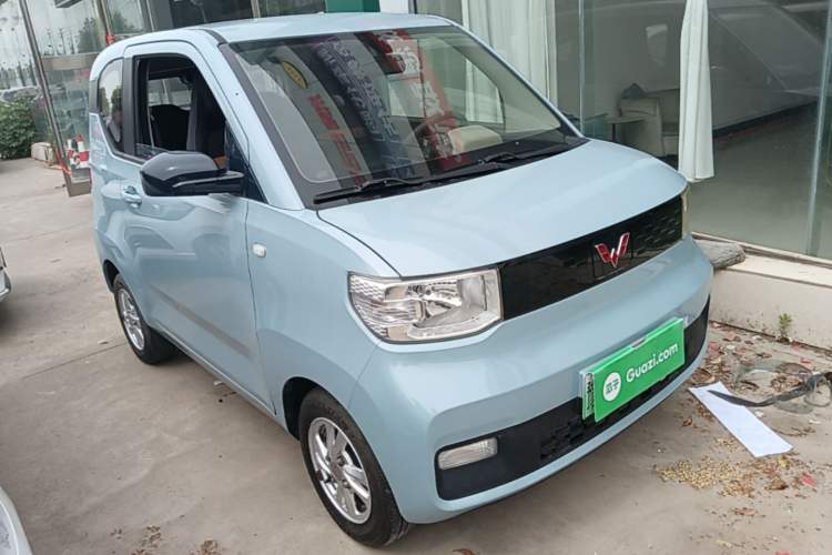 Used Wuling Hongguang MINIEV 2020 Enjoyment Model Lithium Iron Phosphate Front Right 45 Deg