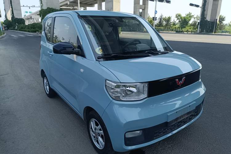 Used Wuling Hongguang MINIEV 2020 Enjoyment Model Lithium Iron Phosphate Front Right 45 Deg