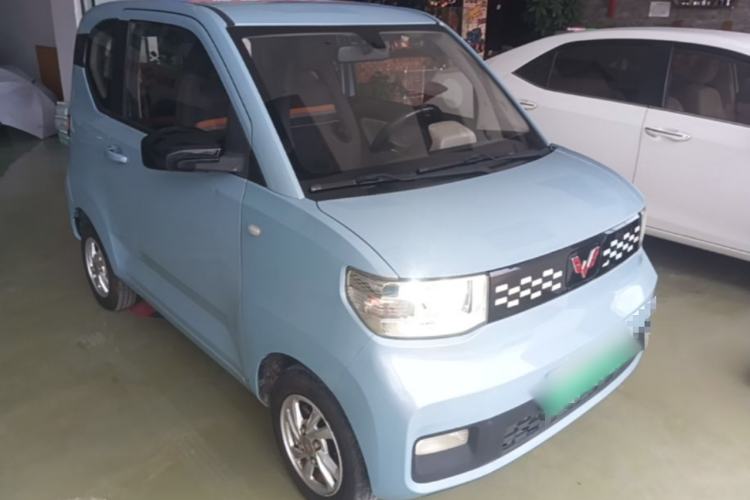 Used Wuling Hongguang MINIEV 2020 Freedom Version Lithium Iron Phosphate Front Right 45 Deg