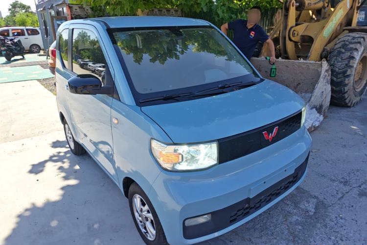 Used Wuling Hongguang MINIEV 2020 Enjoyment Model Lithium Iron Phosphate Front Right 45 Deg