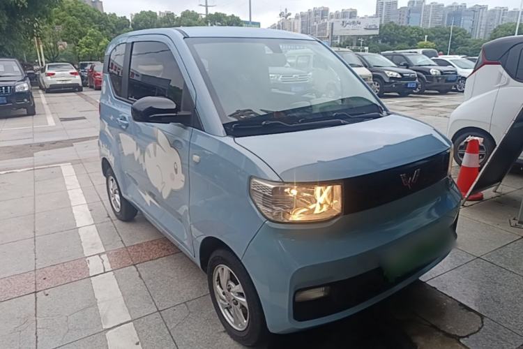 Used Wuling Hongguang MINIEV 2020 Easy Version Lithium-Ion Battery Front Right 45 Deg