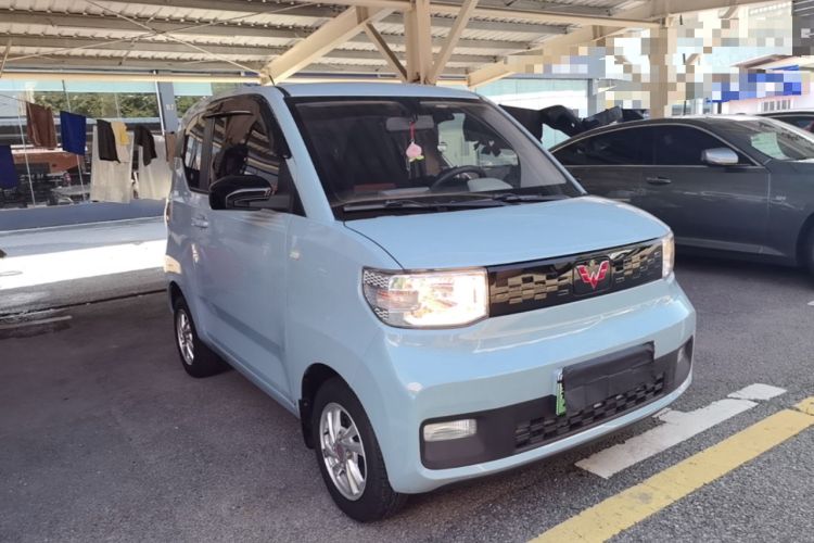 Used Wuling Hongguang MINIEV 2020 Freedom Version Lithium Iron Phosphate Front Right 45 Deg