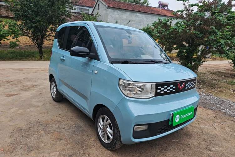 Used Wuling Hongguang MINIEV 2020 Enjoyment Model Lithium Iron Phosphate Front Right 45 Deg