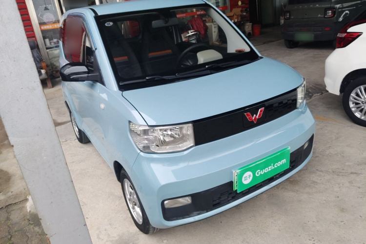 Used Wuling Hongguang MINIEV 2020 Enjoyment Model Lithium Iron Phosphate Front Right 45 Deg