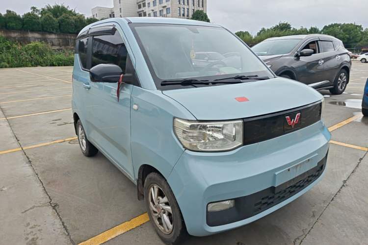 Used Wuling Hongguang MINIEV 2020 Enjoy Edition Lithium-Ion Battery Front Right 45 Deg