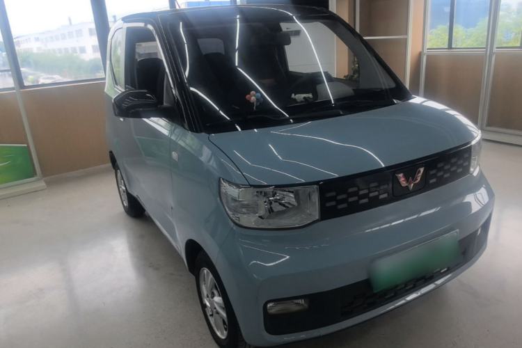 Used Wuling Hongguang MINIEV 2020 Freedom Version Lithium Iron Phosphate Front Right 45 Deg