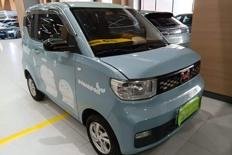 Used Wuling Hongguang MINIEV 2020 Zizai Version Lithium-NMC Front Right 45 Deg