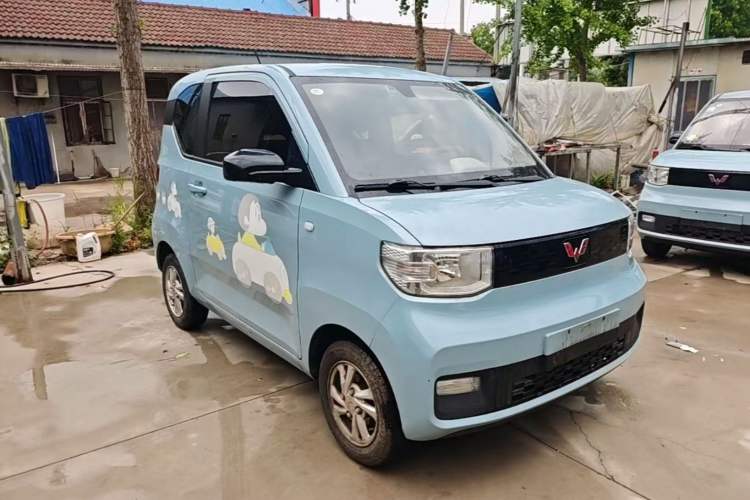 Used Wuling Hongguang MINIEV 2020 Enjoyment Model Lithium Iron Phosphate Front Right 45 Deg