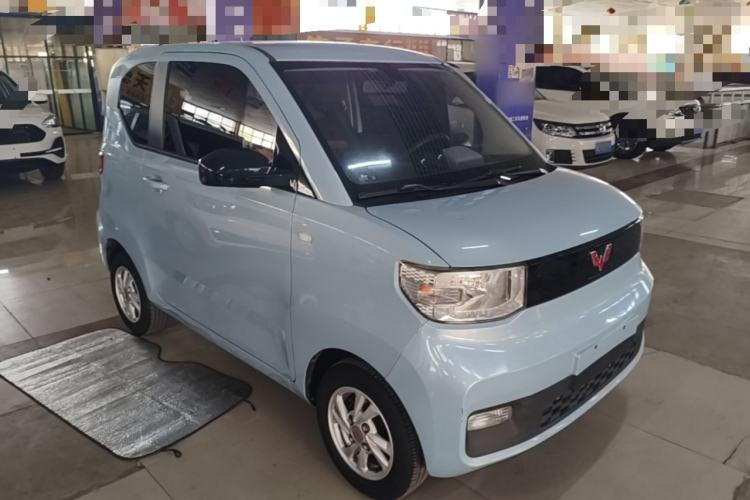 Used Wuling Hongguang MINIEV 2020 Freedom Version Lithium Iron Phosphate Front Right 45 Deg