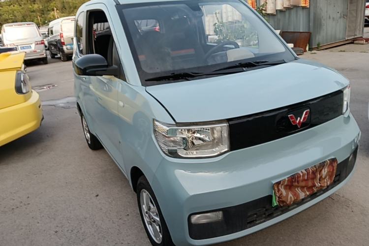 Used Wuling Hongguang MINIEV 2020 Lite Version Lithium Iron Phosphate Front Right 45 Deg