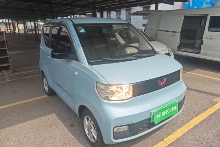 Used Wuling Hongguang MINIEV 2020 Enjoyment Model Lithium Iron Phosphate Front Right 45 Deg