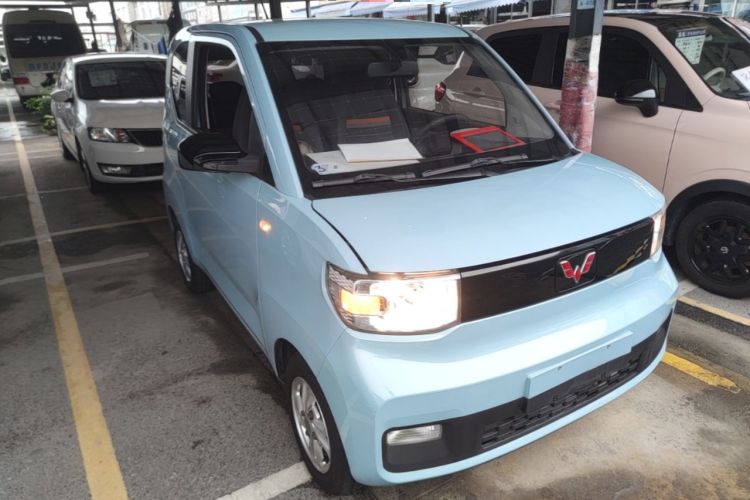 Used Wuling Hongguang MINIEV 2020 Enjoyment Model Lithium Iron Phosphate Front Right 45 Deg