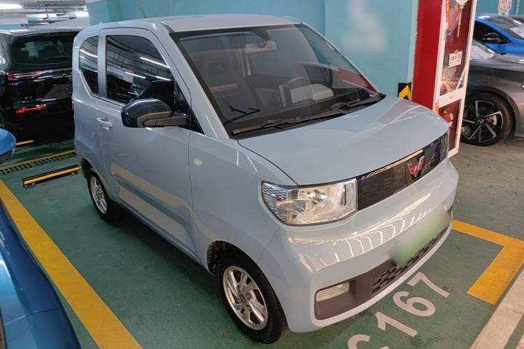 Used Wuling Hongguang MINIEV 2020 Freedom Version Lithium Iron Phosphate Front Right 45 Deg